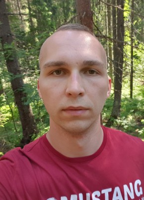 Максим из Череповеца 32 года