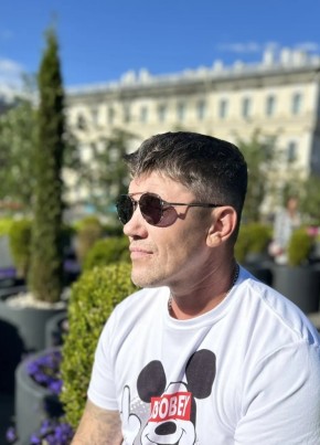 Владимир из Санкт-Петербурга 48 лет