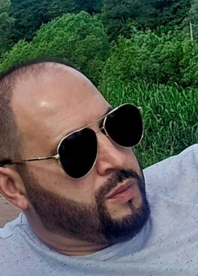 Viktor, 48, Russia, Moscow