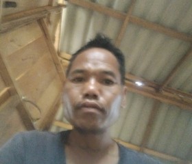 We, 19, Lampang