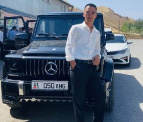 Tima, 21, Bishkek