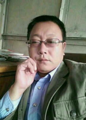 徐哥, 59, 中华人民共和国, 襄樊市