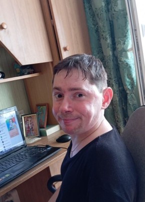 Roman Pyatakov, 37, Russia, Protvino