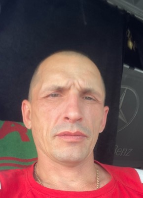 денис из Самары 43 года