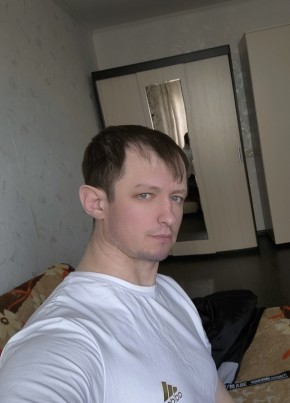 Максим Кузнецов из Чебоксары 43 года