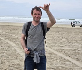 Ruslan, 36, Carrickfergus