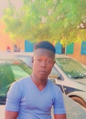 Ouedraogo A Aziz, 24, Burkina Faso, Ouagadougou