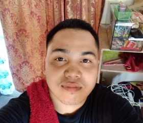 Mark, 22, San Pascual