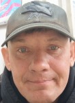Sergey, 44, Dudinka