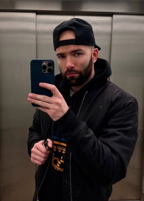 Андрей из Саратова 32 года