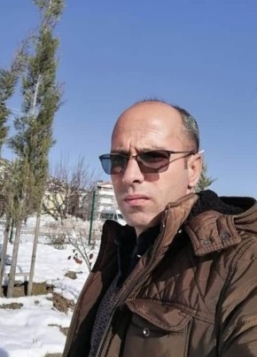 Yüsuf Aygün, 27, Türkiye Cumhuriyeti, Şırnak