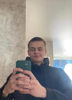 Николай из Боровичи 19 лет