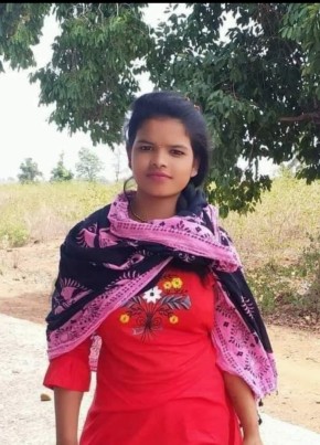 Kamlesh Raikwar, 24, India, Etāwa