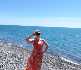 Olesya, 47, Saint Petersburg