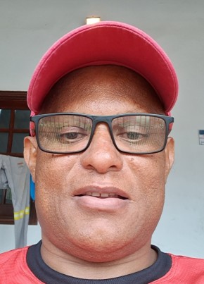 Denilson Pinheir из Votorantim 41 год