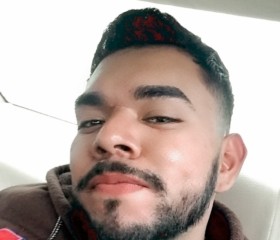 Angel, 25, Guadalupe (Nuevo Leon)