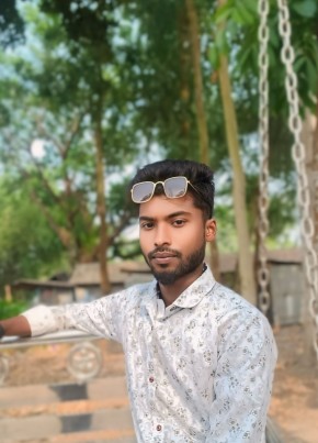 Tarak, 21, India, Jalpāiguri