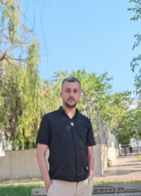 حسين из Gaziantep 33 года
