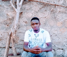 Koné, 26, Korhogo