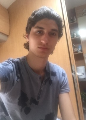 RiccardoGiglio, 25, Repubblica Italiana, Meda