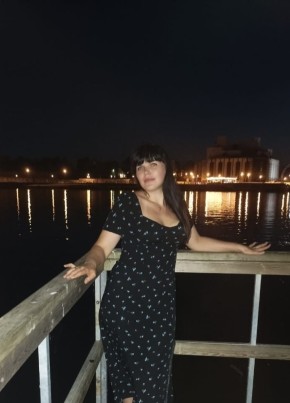 Аделина из Великого Новгорода 44 года