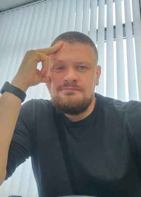 Олег из Новосибирска 35 лет