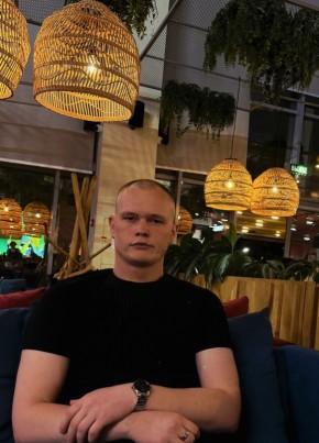 Илья из Волгограда 23 года
