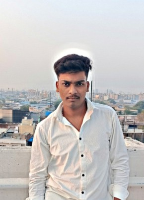 Ansari, 22, India, Ahmedabad