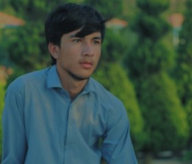 Obeid, 18, Tahta