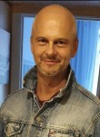 Konstantin, 57, Moscow
