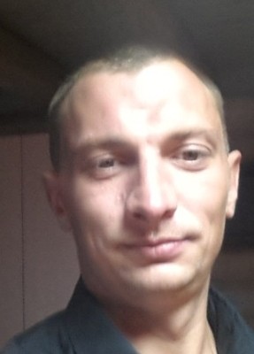 Владимир, 36, Россия, Подпорожье