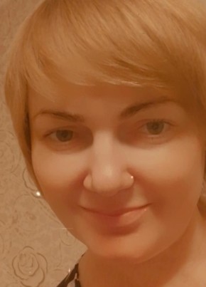 Анна, 41, Россия, Ленинградская