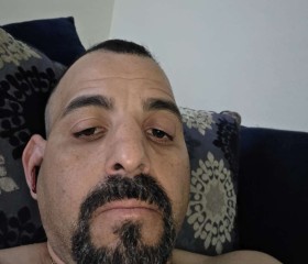 Robert, 45, Inglewood