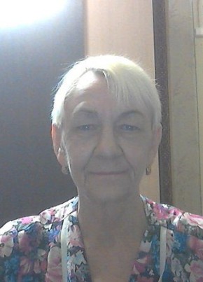 Люба, 68, Россия, Сургут