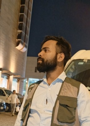 Jafar Ahmad из الرياض 25 лет