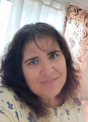 Claudia Martins, 46, Portugal, Lisbon