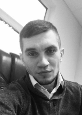 Denis из Гатчины 22 года