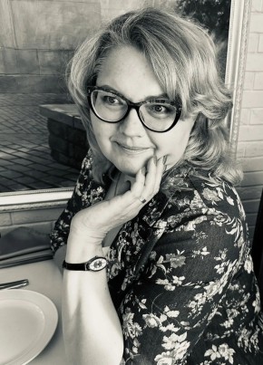 Irina, 48, Russia, Saint Petersburg