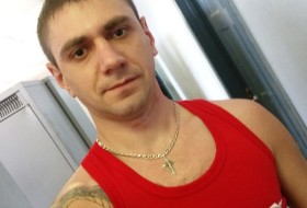 Valeriy, 37 - Just Me