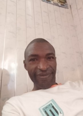 Peter, 34, Kenya, Nairobi