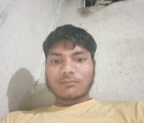 Karan kushwaha g, 21 год, Chākan
