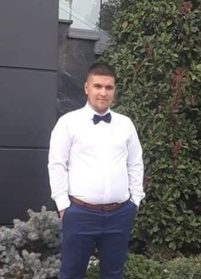 Cosmin, 22, Romania, Craiova