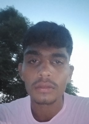 Mukesh, 18, India, Sirsa
