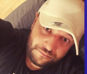 Ekiii, 32, Sarajevo