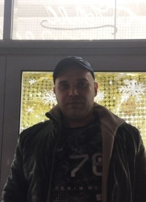 Aleksey, 20, Russia, Volzhskiy (Volgograd)