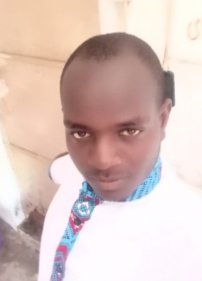 Denis, 29, Kenya, Kitui