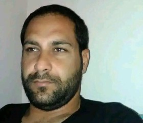 Ilias, 42, Athens
