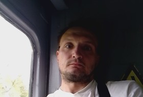 Vadim Smyslov, 36 - Just Me