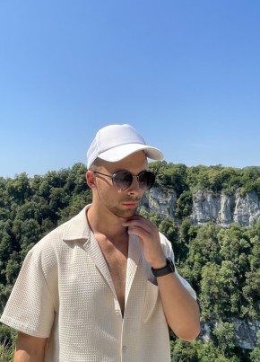 Artem, 23, Russia, Moscow