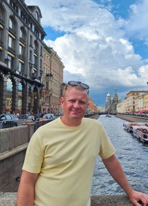 Антон из Соликамска 47 лет